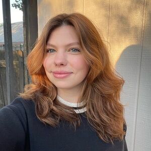 Meet your Posher, Claire